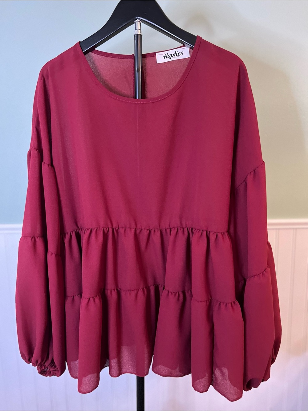 Haptics Oversized Women's Berry Tiered Peplum Tunic. Size M